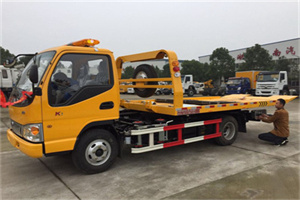 兴和哪里有拖车服务